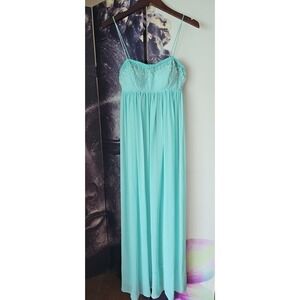 Aidan Mattox Green Spaghetti Strap Sheer Long Beaded Gown‎ Formal Dress Size 2